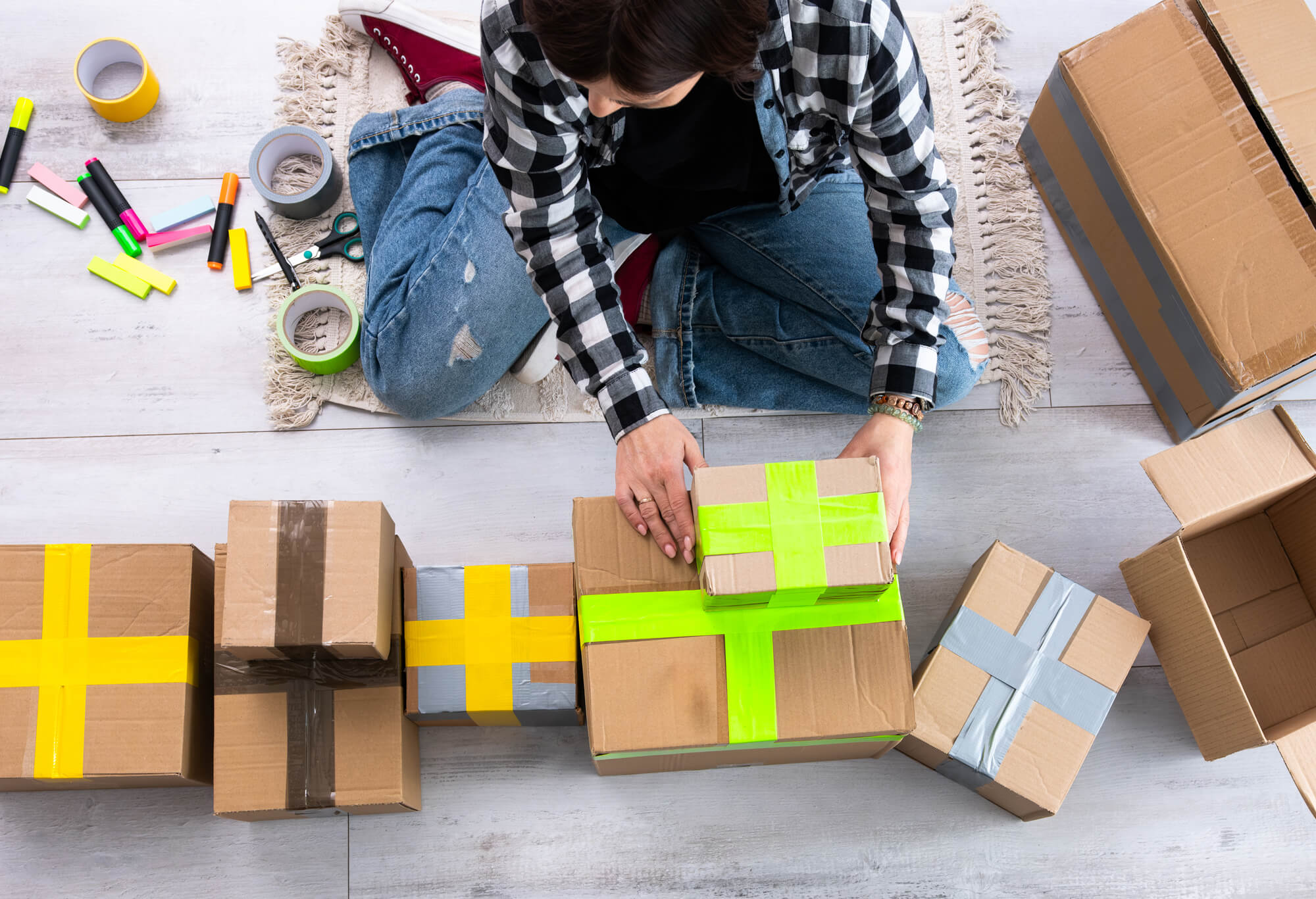 段ボールおもちゃを手作りしよう｜年齢別の簡単アイデア9選